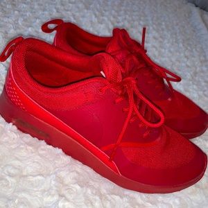 Women’s Nike sneaker